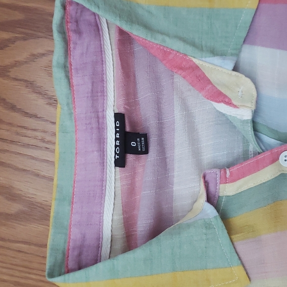 Torrid Rainbow Button Down Top - Picture 7 of 9